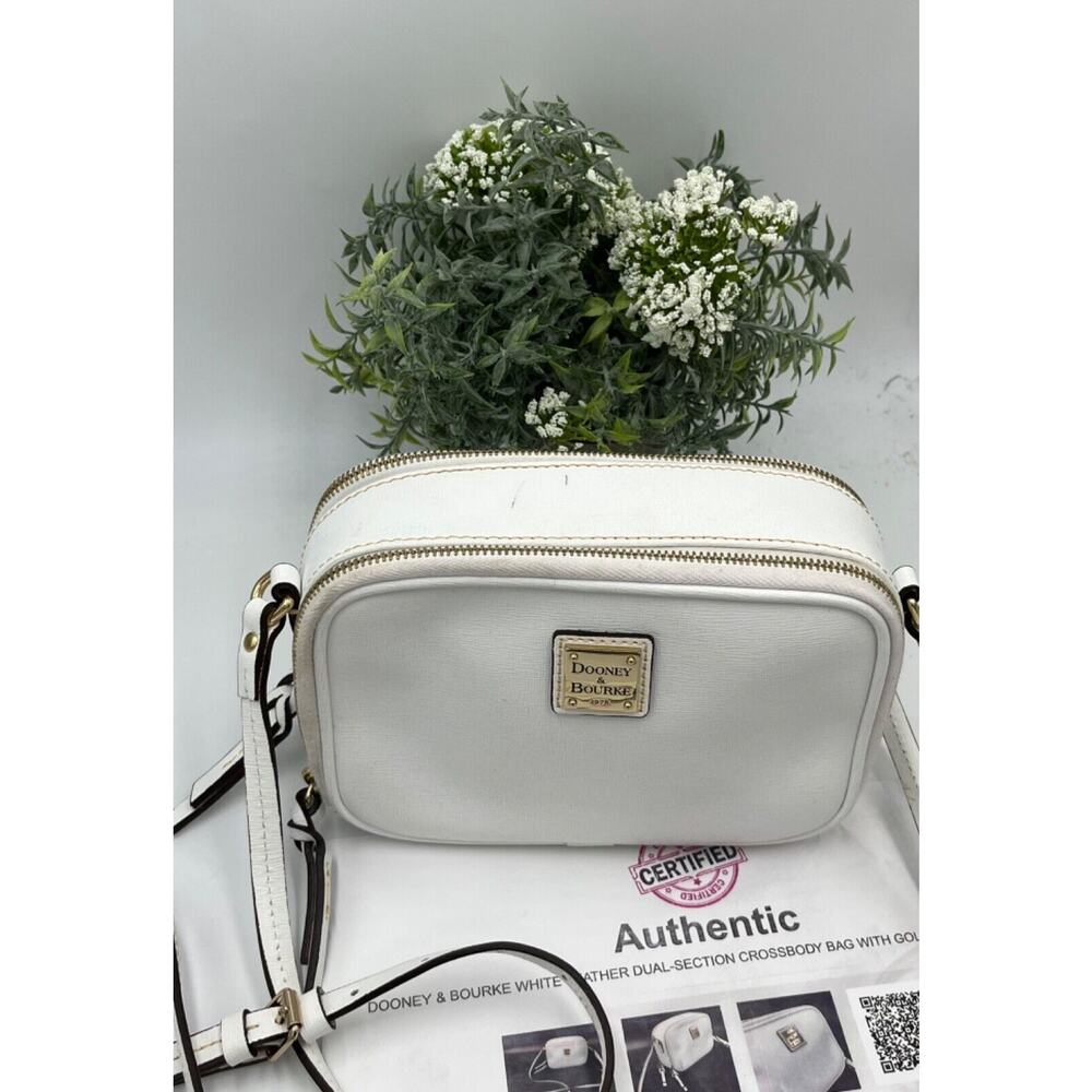 Dooney & Bourke Authenticated Sawyer White Saffiano Leather Crossbodyโ Bag